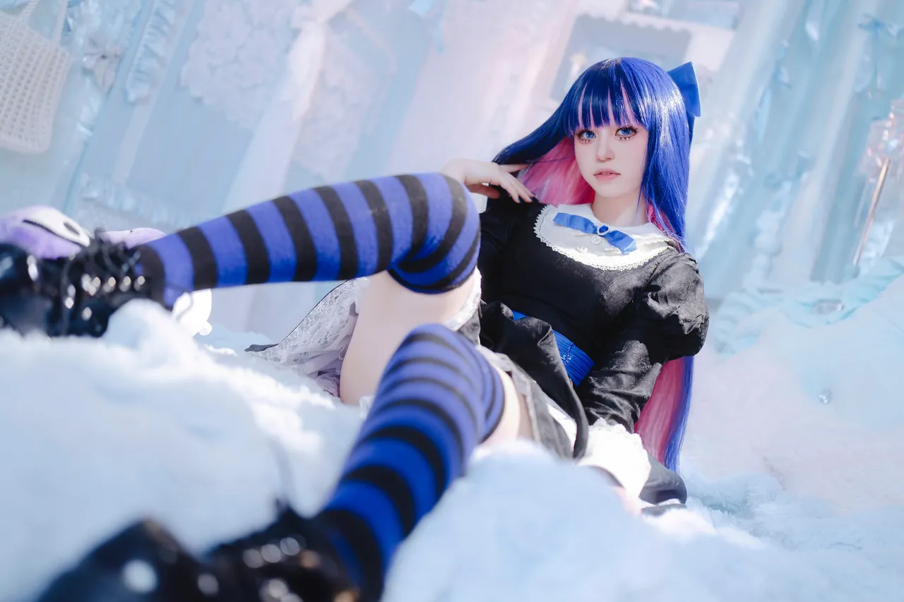 Min - Stocking-erohere7.webp